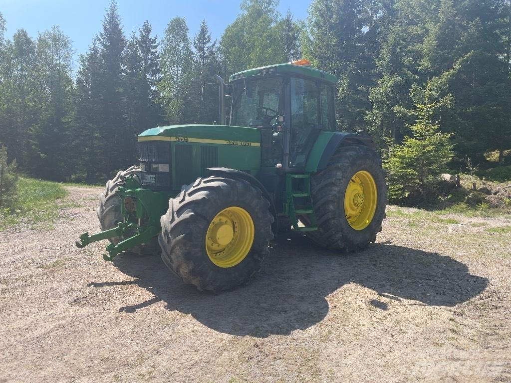 John Deere 7710 Traktorji
