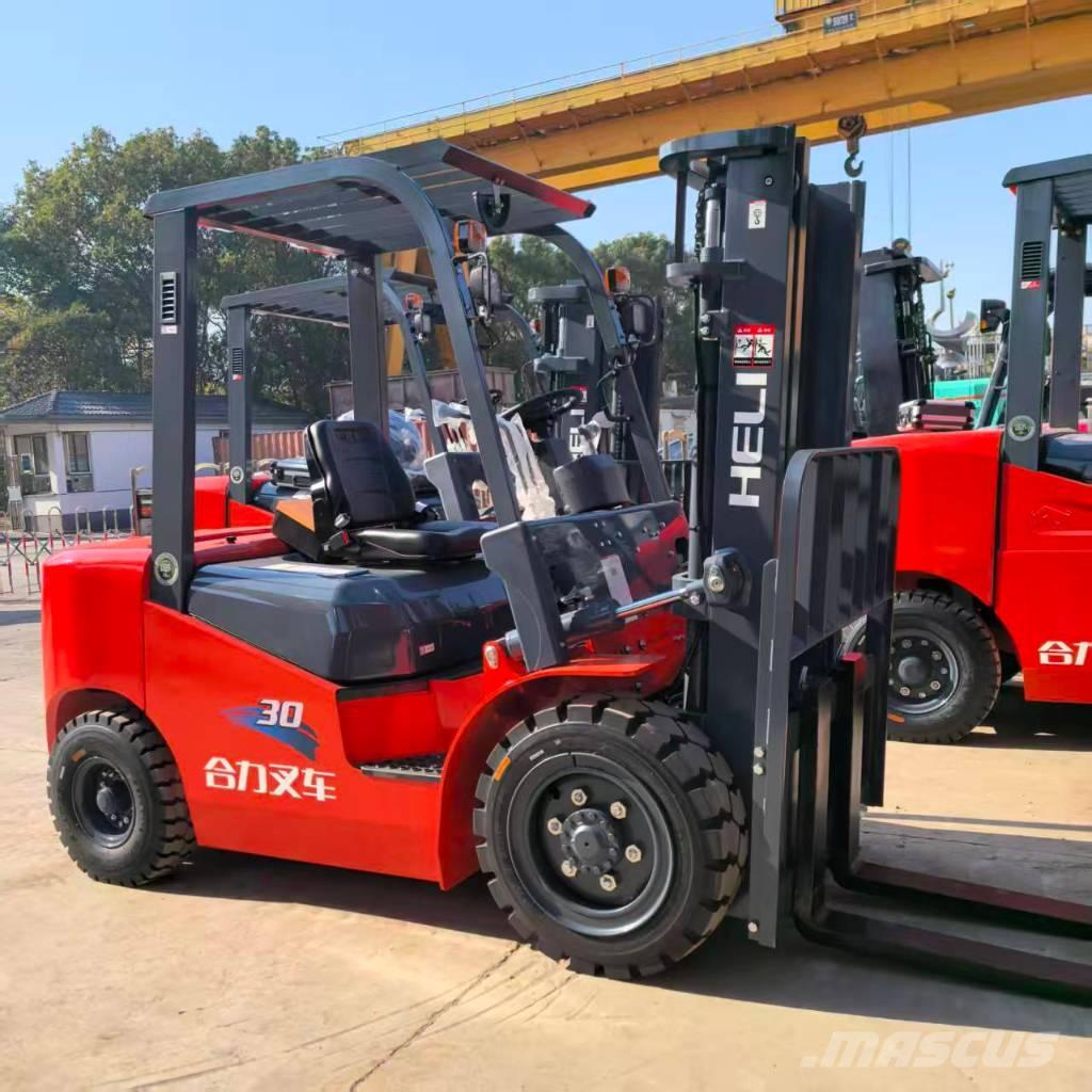 Heli FD30 Dizelski viličarji