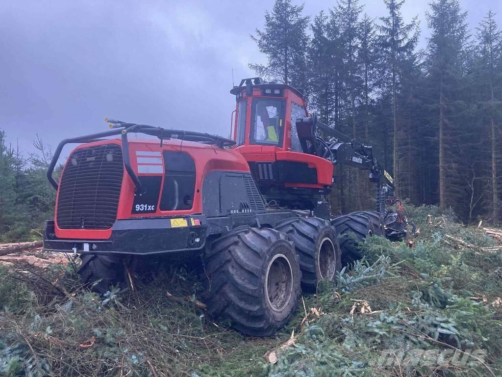 Komatsu 931XC Harvesterji