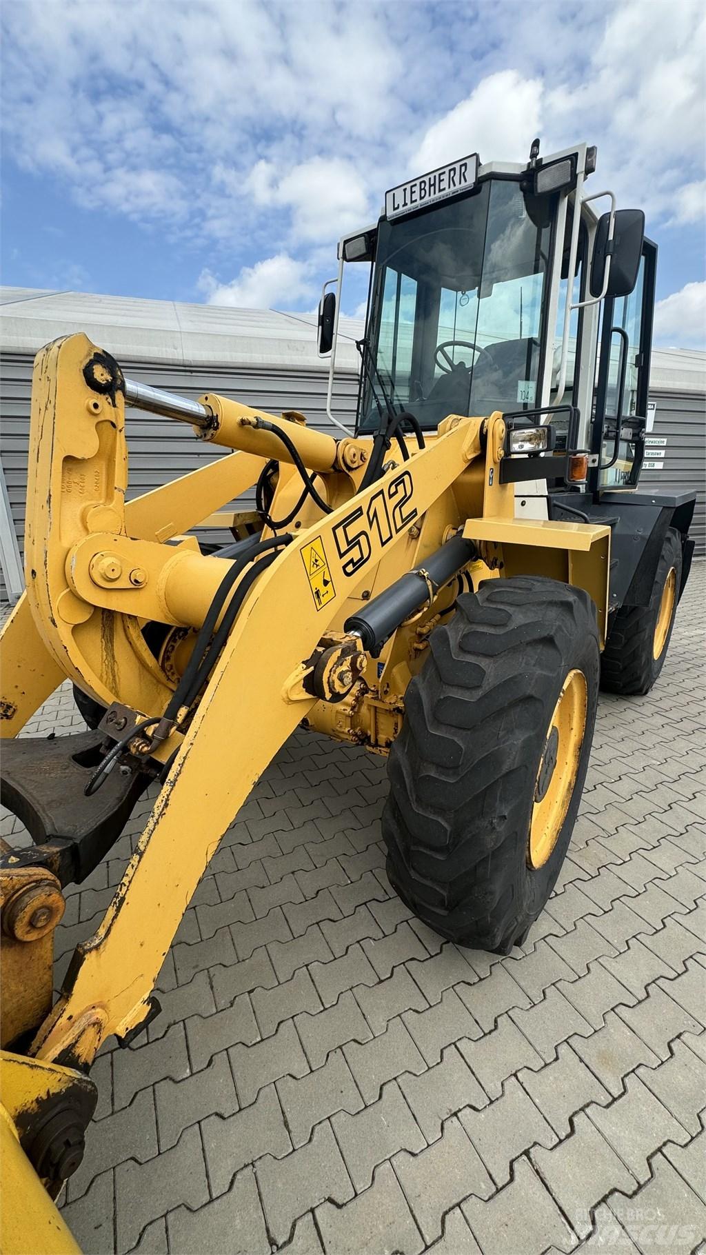 Liebherr 512 Kolesni nakladalci