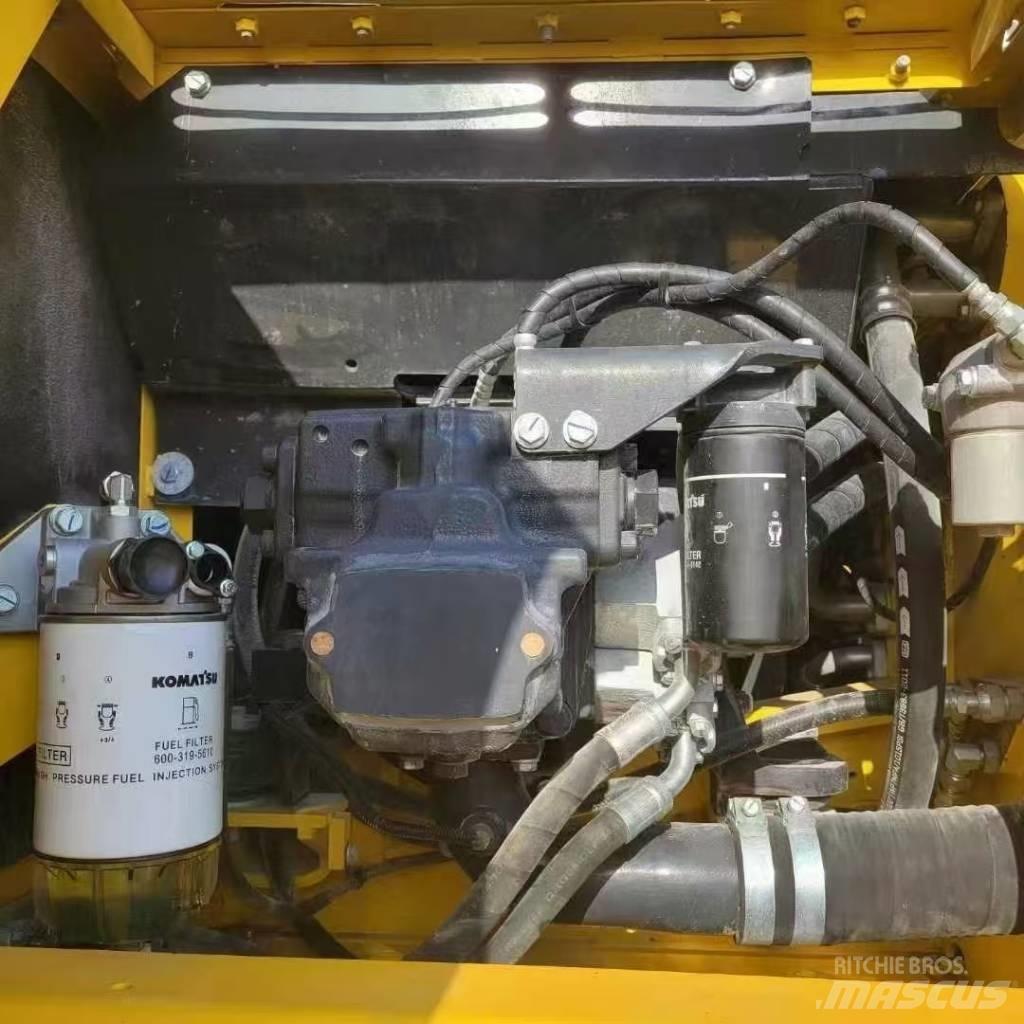 Komatsu 240LC-8 Bagri goseničarji