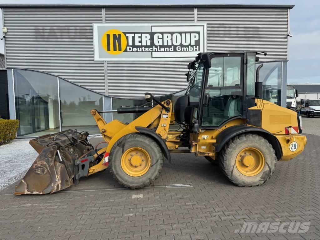 CAT 908 H Kolesni nakladalci