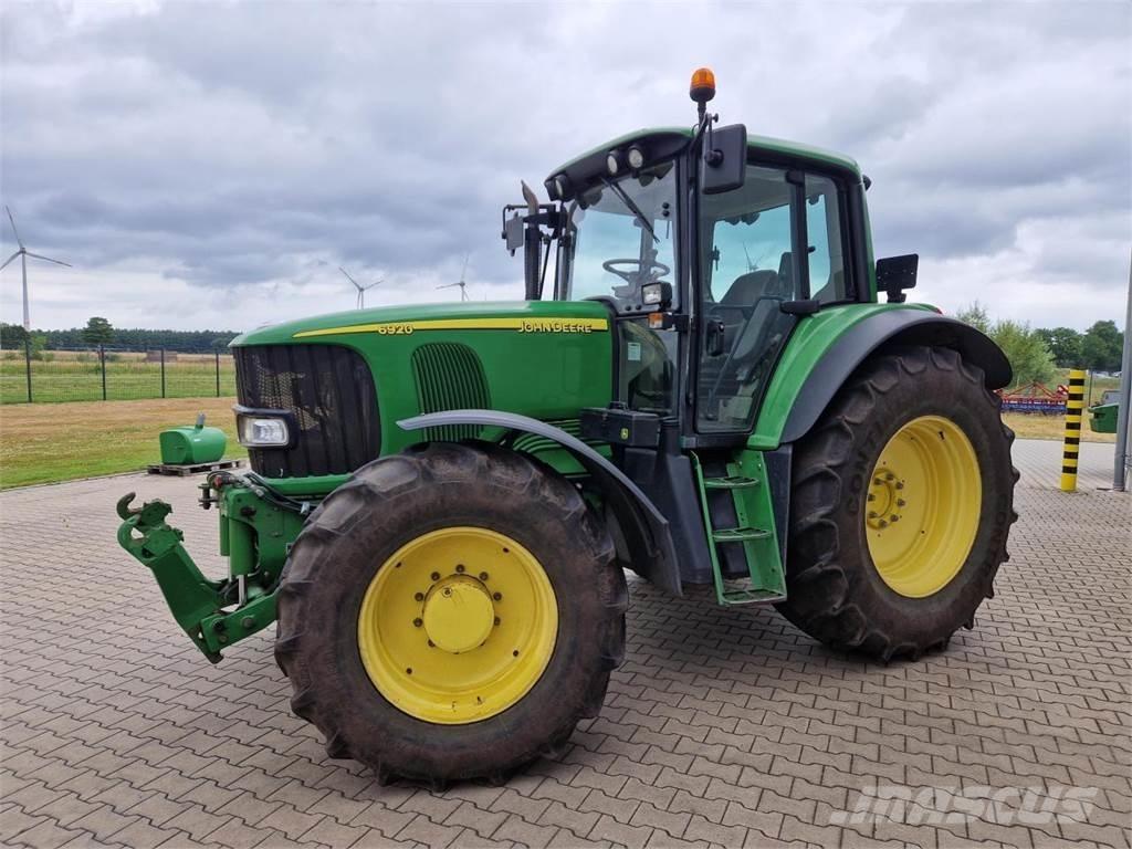 John Deere 6920 Traktorji