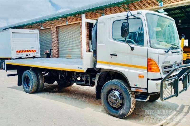 Hino 500 1322 4x4 Drugi tovornjaki