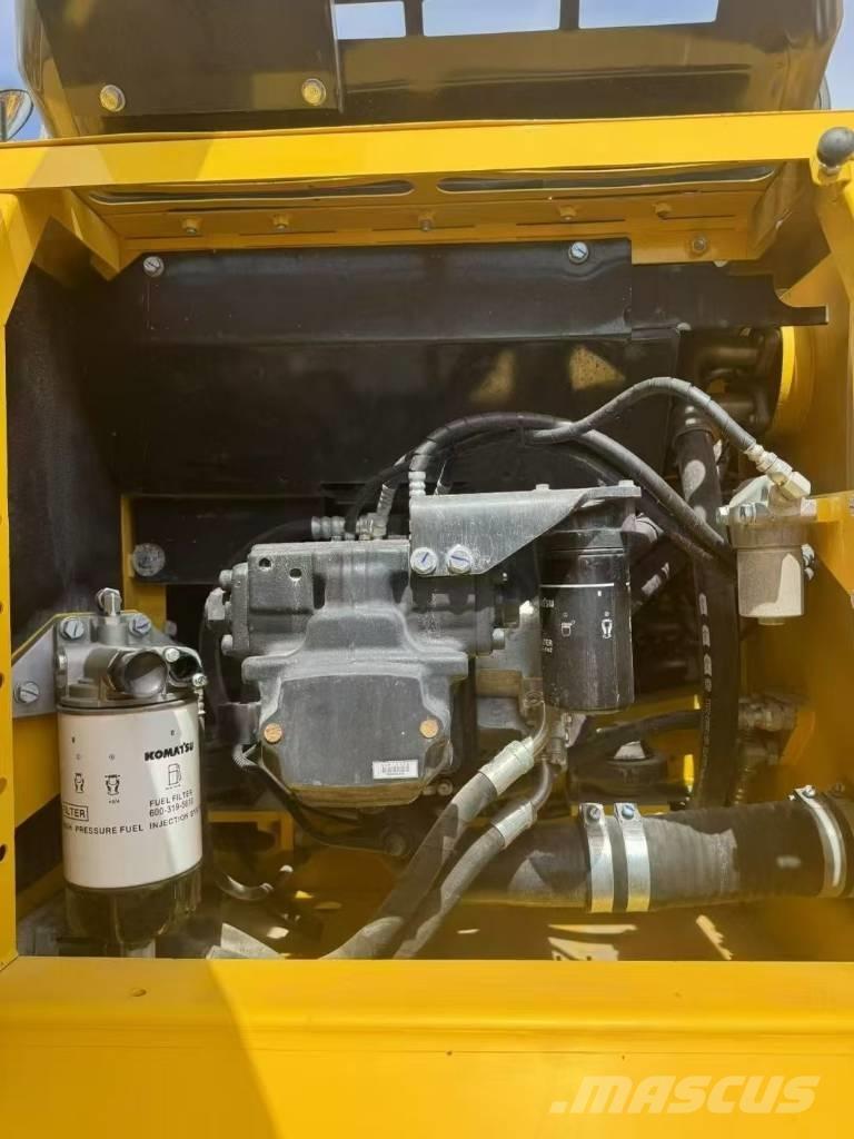 Komatsu 240LC-8 Bagri goseničarji