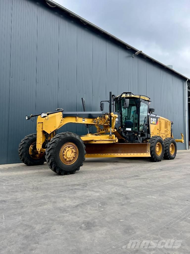CAT 140M2 AWD Grederji