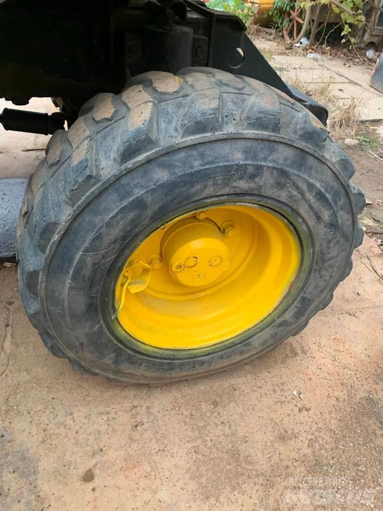 Hyundai Robex 60 W-7 Bagri na kolesih