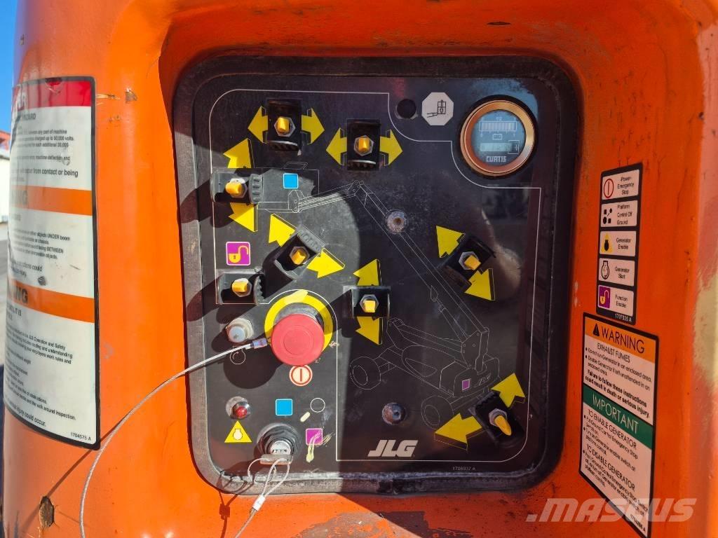 JLG M 600 JP Zglobne dvižne ploščadi