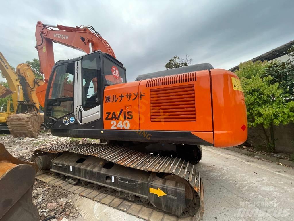 Hitachi ZX 240 Bagri goseničarji