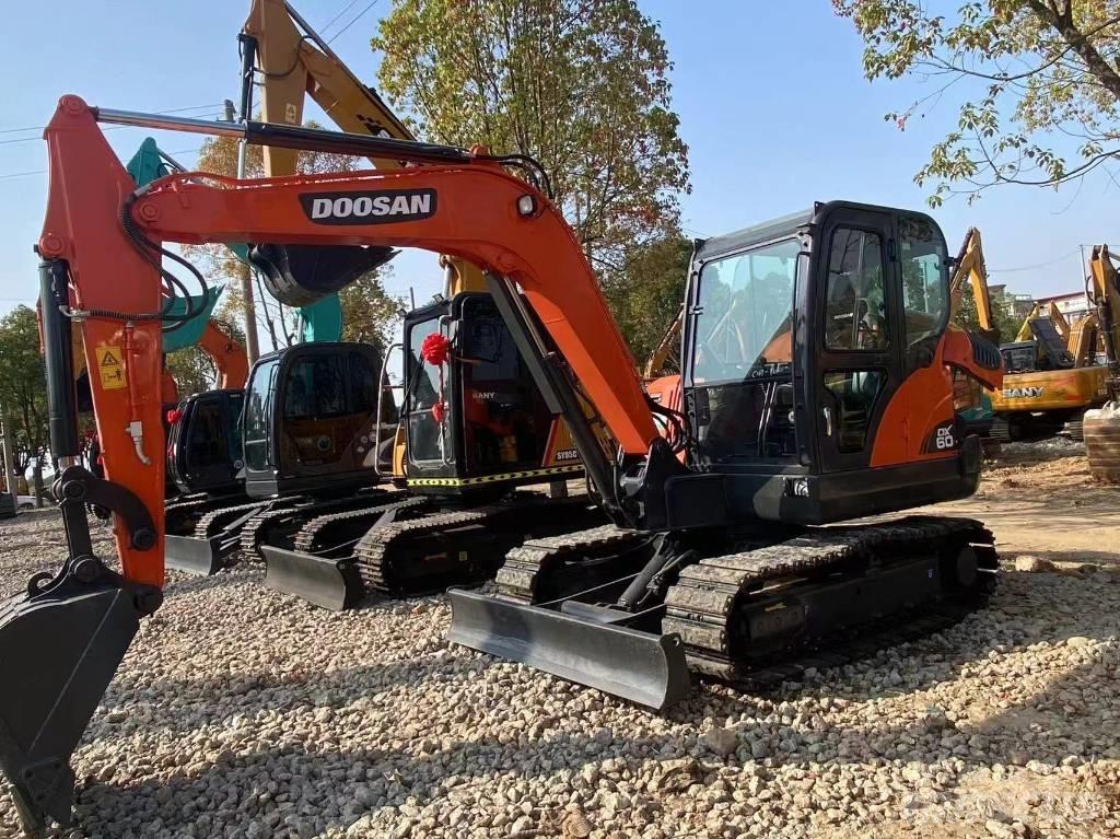 Doosan DX 60-9 Mini bagri <7t