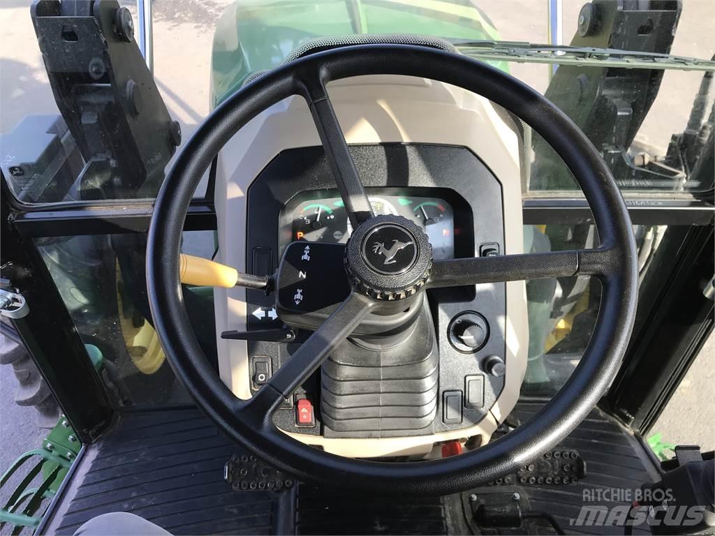 John Deere 5075 E Traktorji