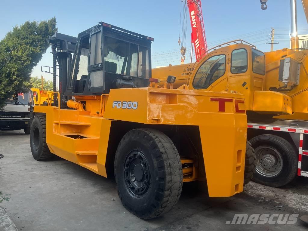 TCM FD 30 Dizelski viličarji