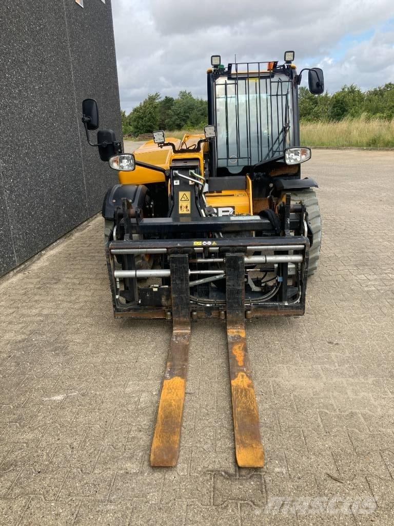 JCB 525-60 E Teleskopski viličarji