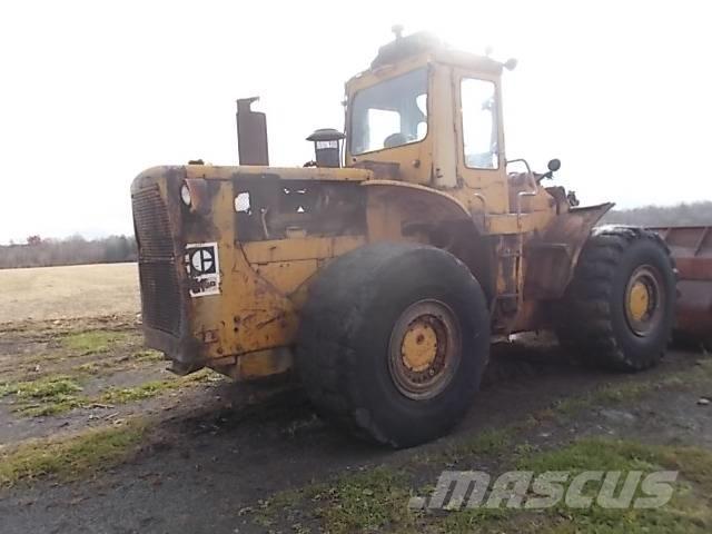 CAT 980B Kolesni nakladalci