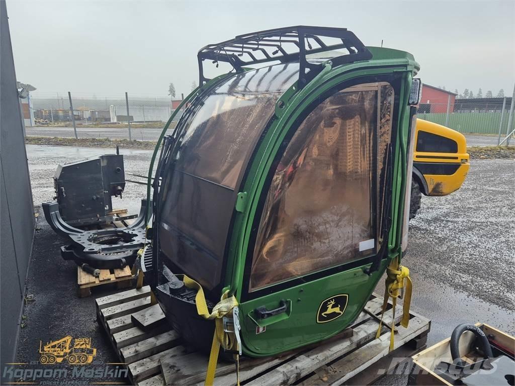John Deere 1270G Kabine in notranjost