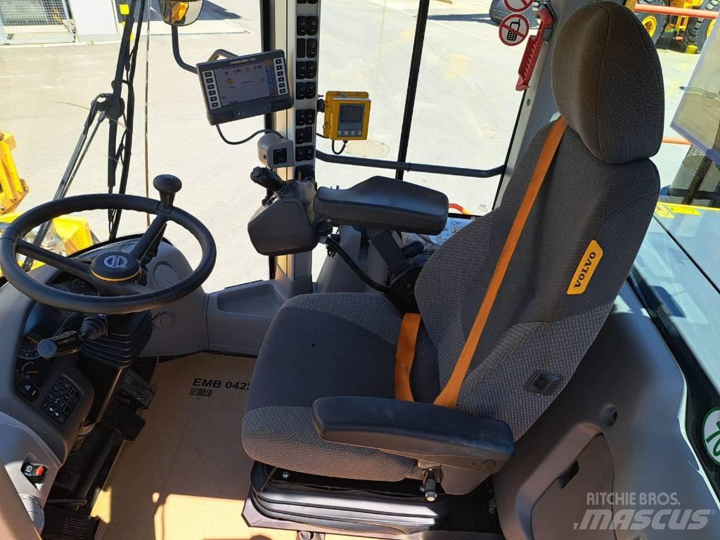 Volvo L 220 H Kolesni nakladalci