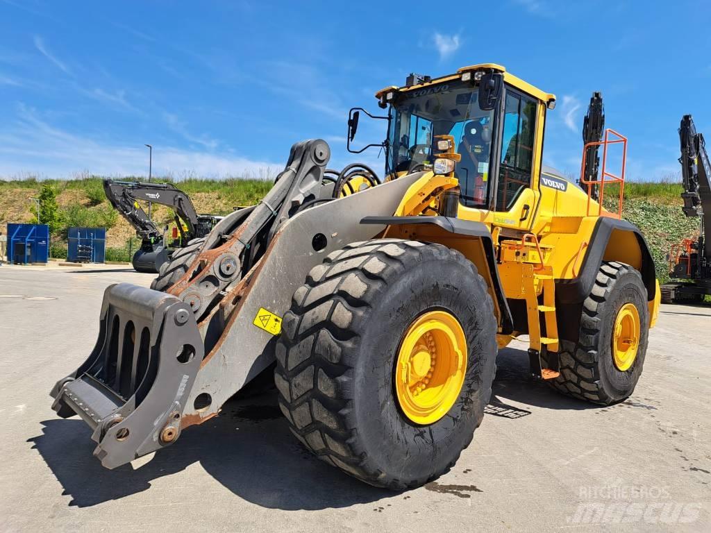 Volvo L 220 H Kolesni nakladalci