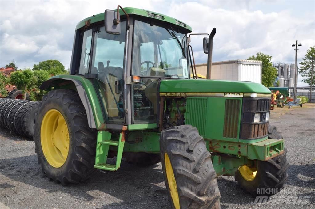 John Deere 6100 Traktorji