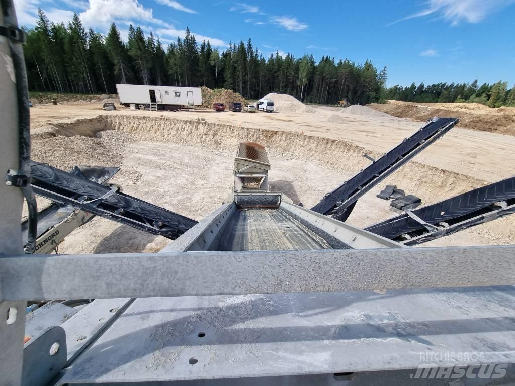 Metso ST 4.8 Mobilna sita