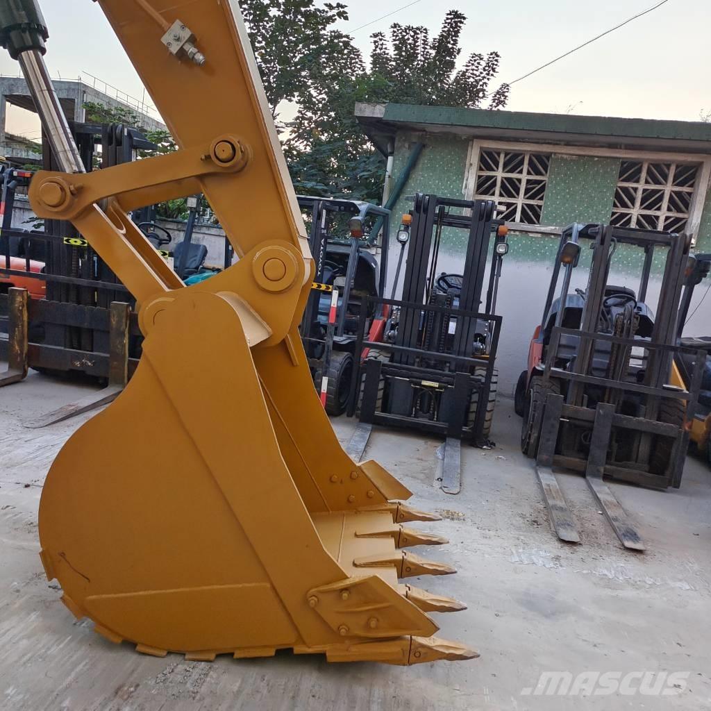 CAT 330 D 2 L Bagri goseničarji