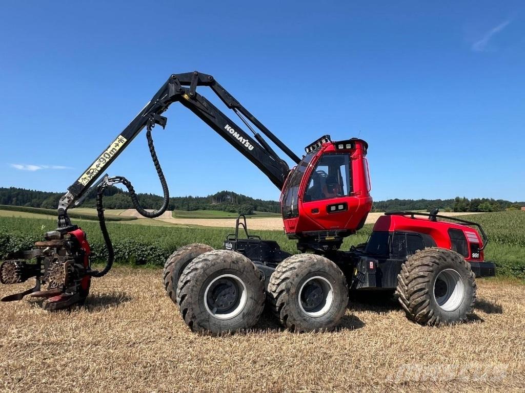 Komatsu 951 Harvesterji