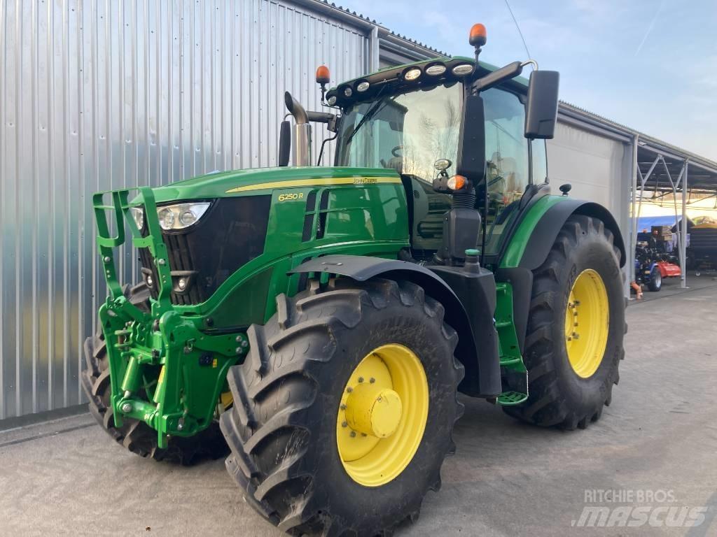 John Deere 6250 R Traktorji