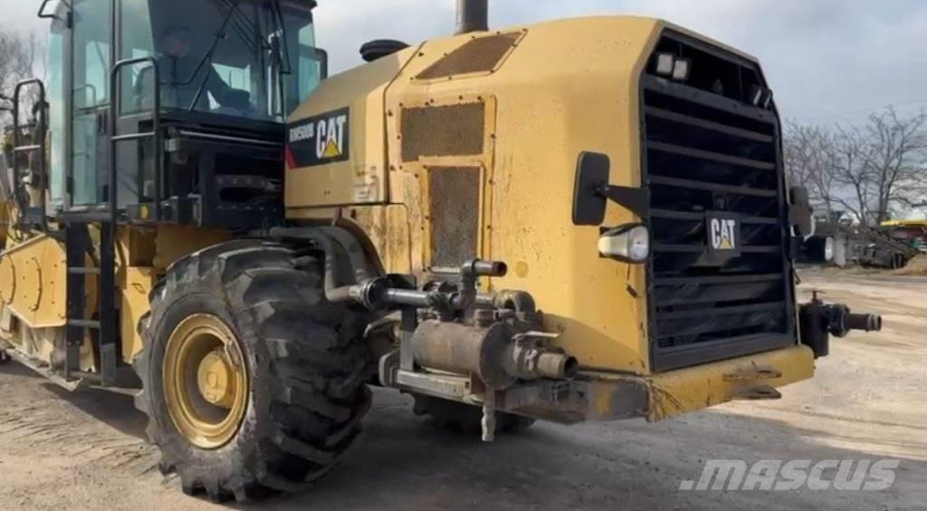 CAT RM 500 Stroji za recikliranje asfalta