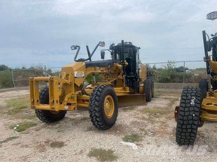 CAT 140 M 2 Grederji