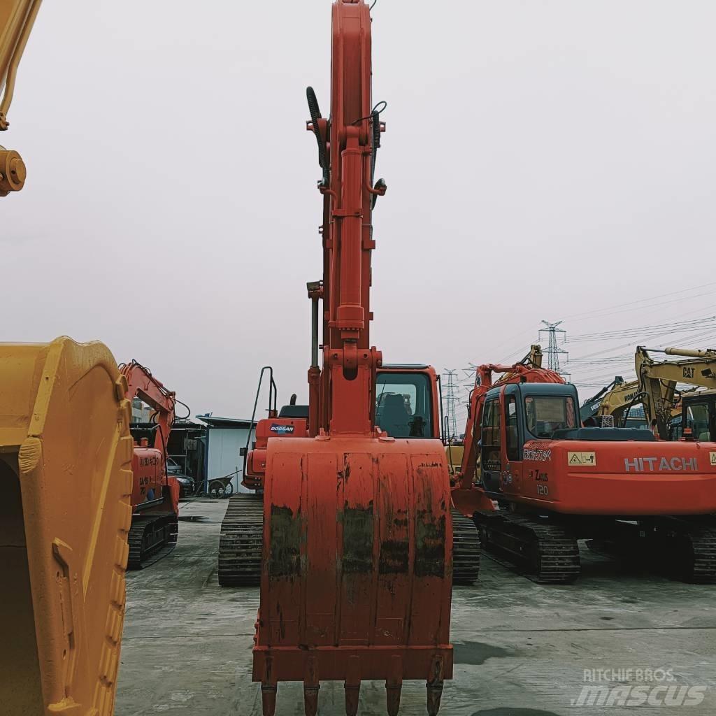 Doosan DX 300 LC Bagri goseničarji