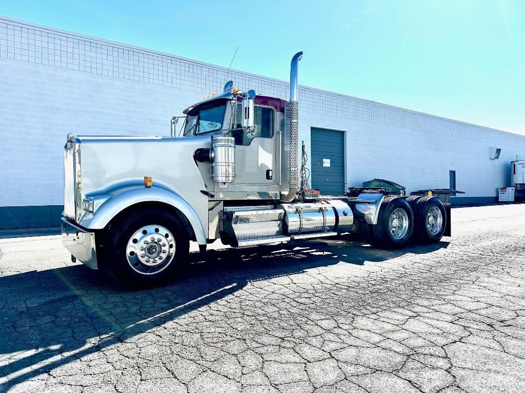 Kenworth W 900 L Vlačilci
