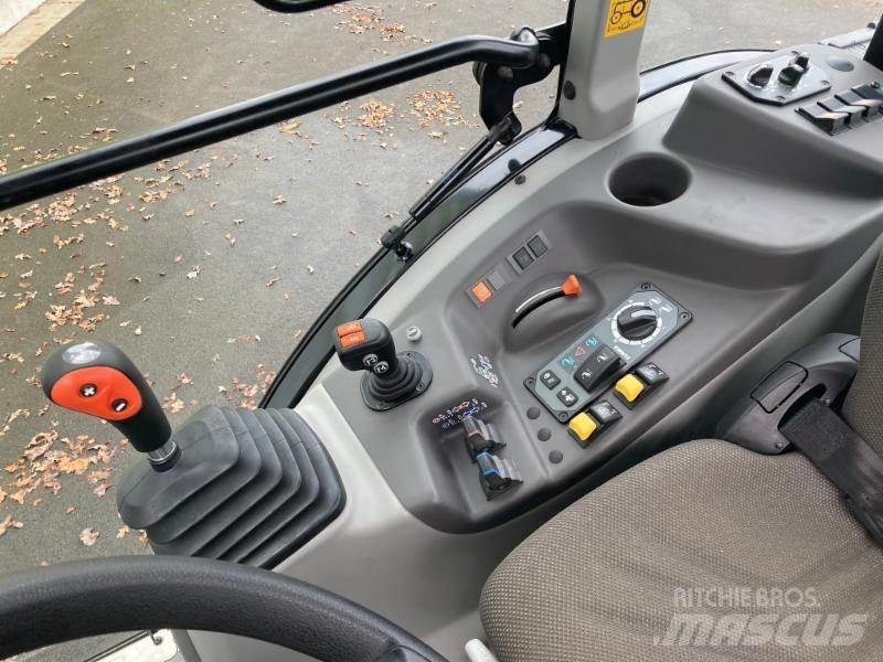 CLAAS NEXOS 240 M Traktorji