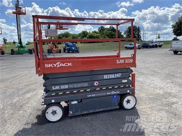 SkyJack SJ III 3226 Škarjaste dvižne ploščadi