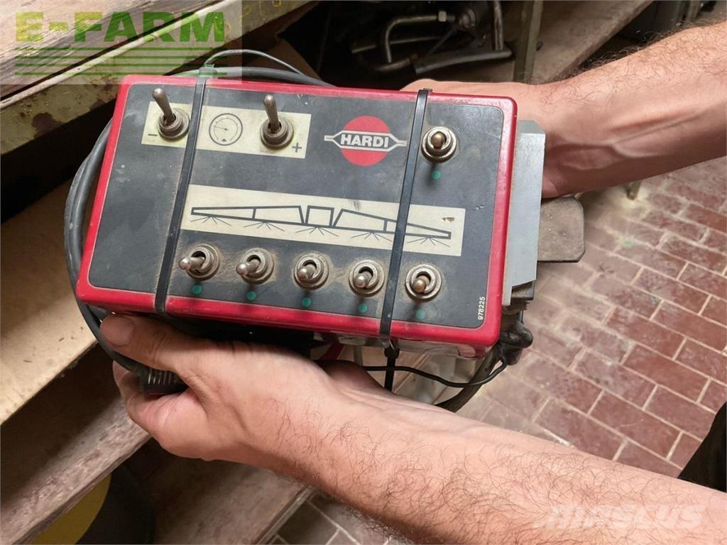 Hardi Commander Vlečne škropilnice