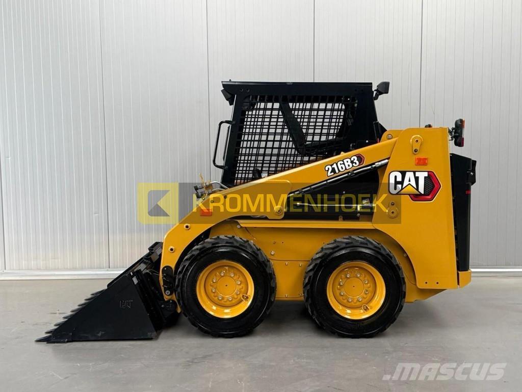 CAT 216 B3 Skid steer mini nakladalci