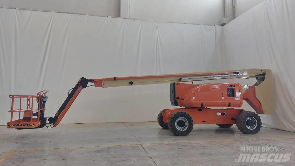 JLG 800 AJ Zglobne dvižne ploščadi