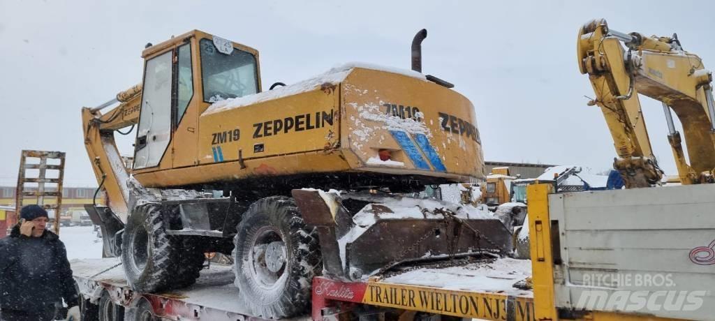 CAT Zeppelin ZM 19 Bagri na kolesih