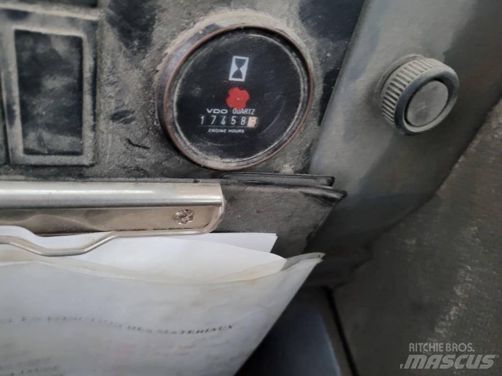 Volvo L 70 C Kolesni nakladalci