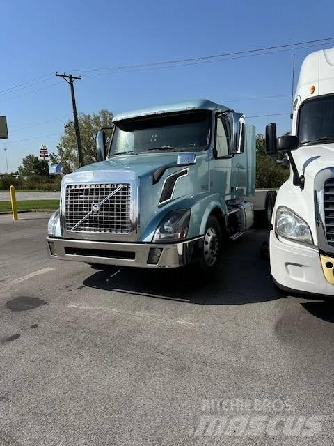 Volvo VNL 430 Vlačilci