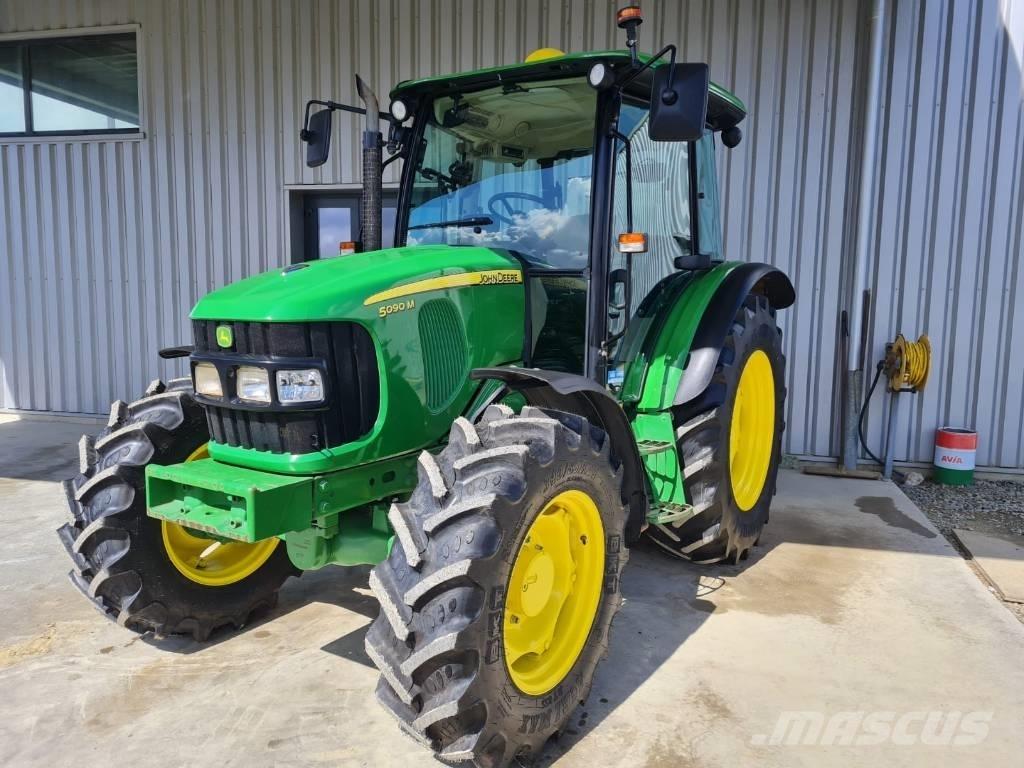 John Deere 5090 M Traktorji