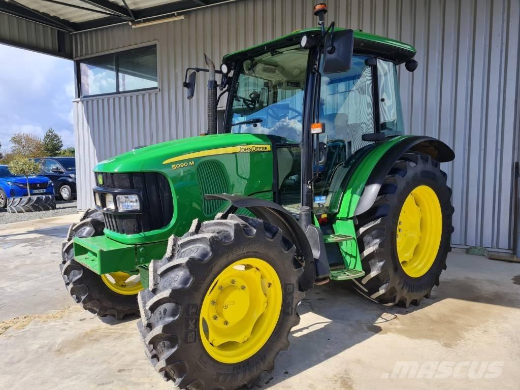 John Deere 5090 M Traktorji