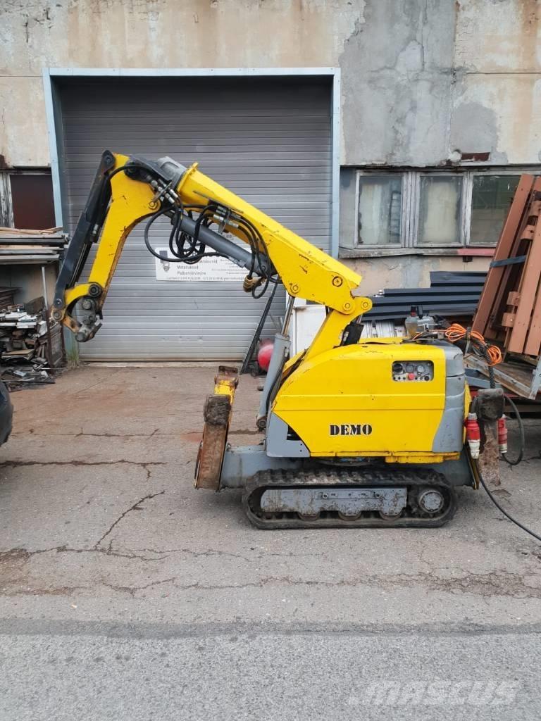 Brokk 180 Rušilni bagri