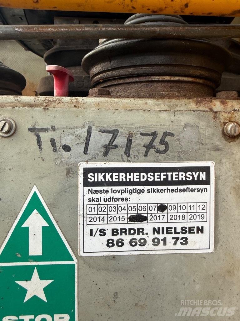 Åkerman H 14 B Bagri goseničarji