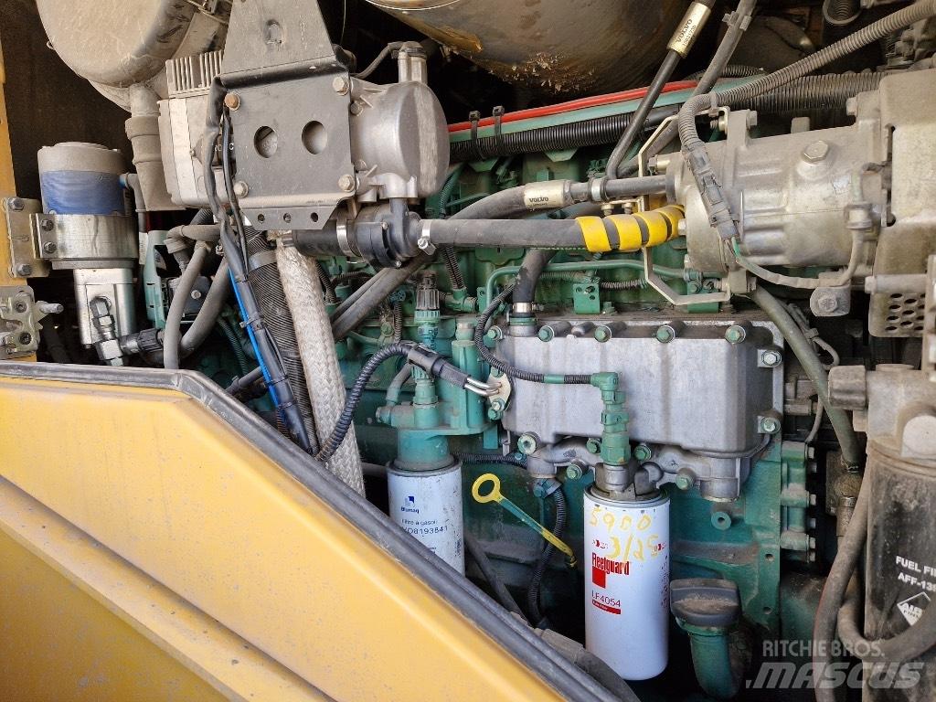Volvo L 120 F Kolesni nakladalci
