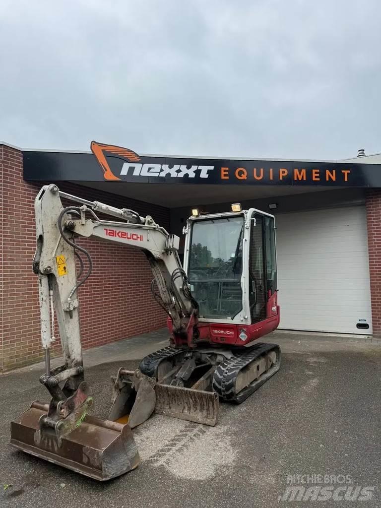 Takeuchi TB230 Mini bagri <7t