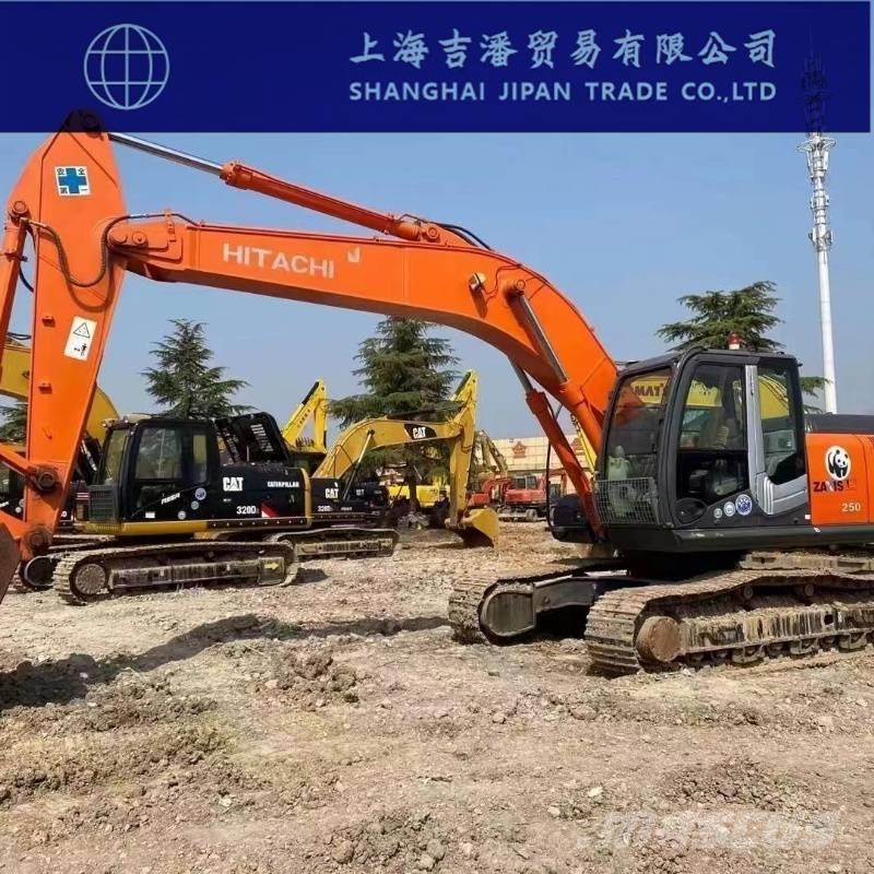 Hitachi ZX 250 Bagri goseničarji