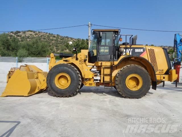 CAT 966K Kolesni nakladalci