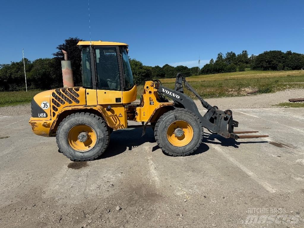 Volvo L 45 B Kolesni nakladalci