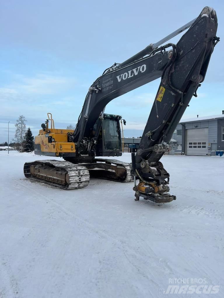 Volvo EC 250 D L Bagri goseničarji