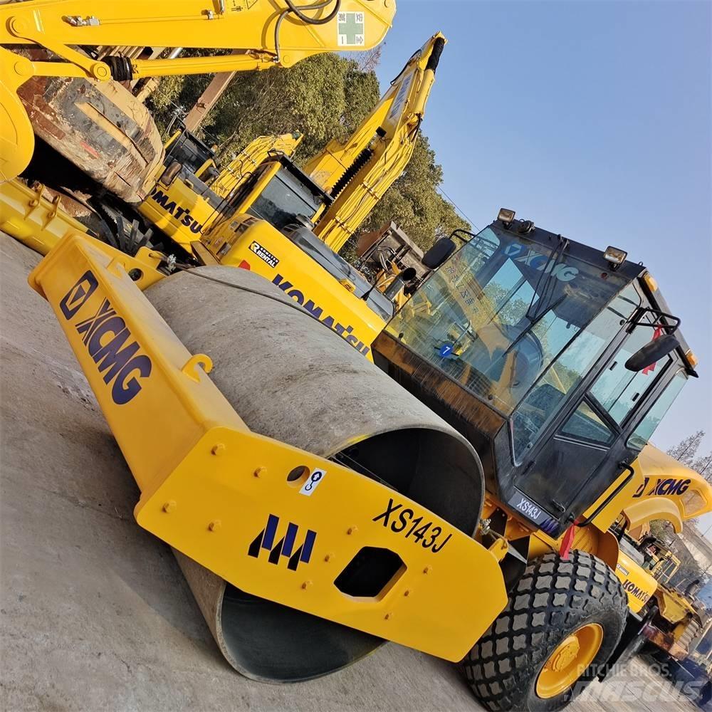 XCMG XS 142 J Enojni valjarji