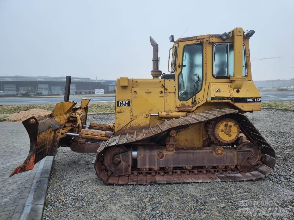 CAT D 4 H Buldožerji goseničarji